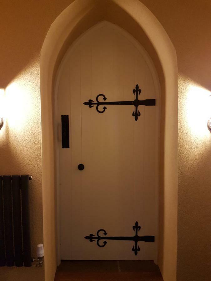 Renovated Church Close To The Beach 拉内利 客房 照片